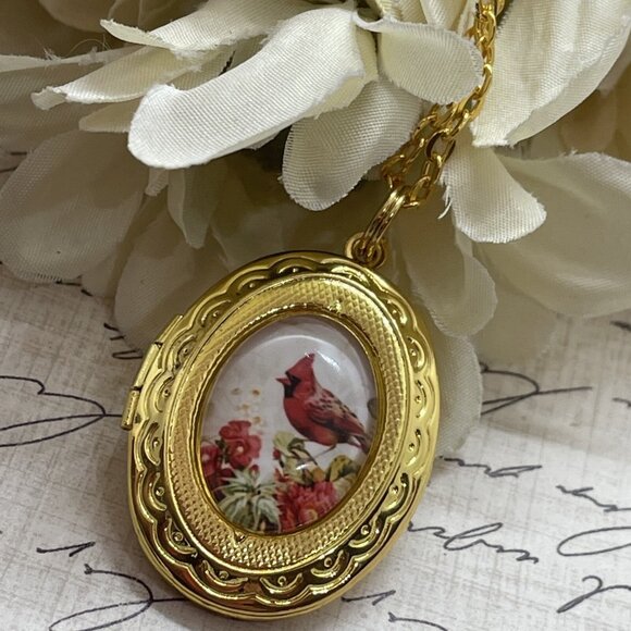 Gold Red Bird Cardinal Memorial Jewelry Locket Necklace Pendant Wedding spring - Picture 2 of 9